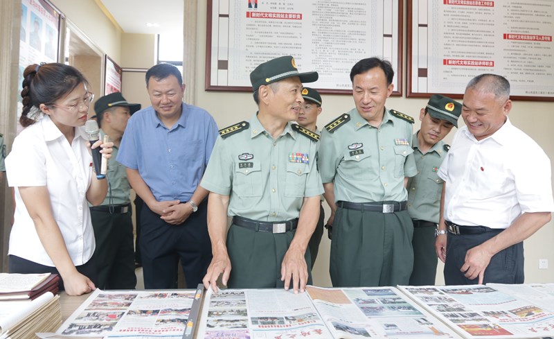 6月19日济宁市委常委军分区司令员赵玉斌带领全市各县市区人武部主官
