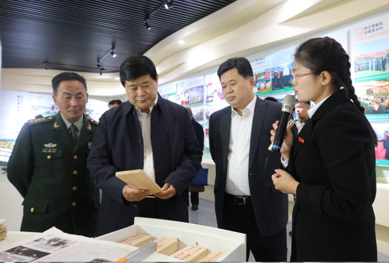 济宁市委常委,邹城市委书记张百顺,副市长刘书寅等领导陪同