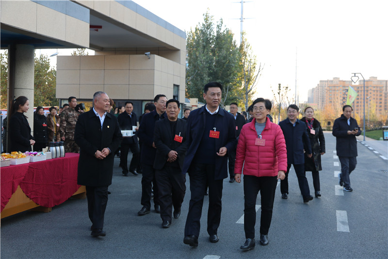 让鑫琦人幸福 让社会人受益 办公电话:0537━5371377  地址:山东省