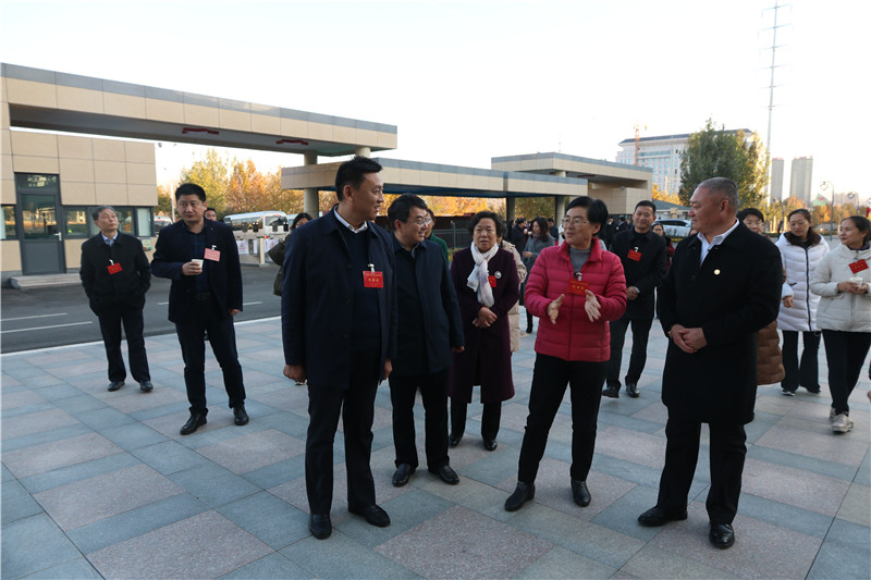 让鑫琦人幸福 让社会人受益 办公电话:0537━5371377  地址:山东省
