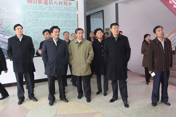 2015年11月21日省委副秘书长省信访局局长明春德莅临指导